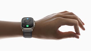 Techie owes his life to his Apple Watch Ultra after his weight belt came loose while scuba diving. 