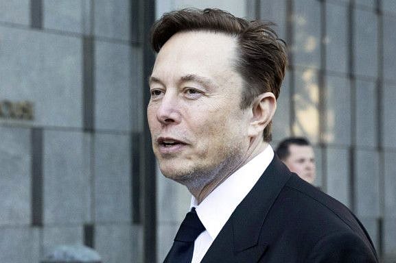 TAB ELON MUSK 1-1681379189333