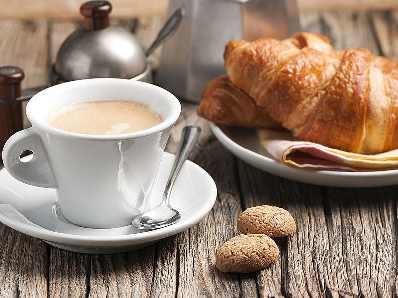 People drinking coffee