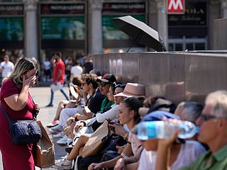 Health services under scrutiny as authorities assess response to extreme heat