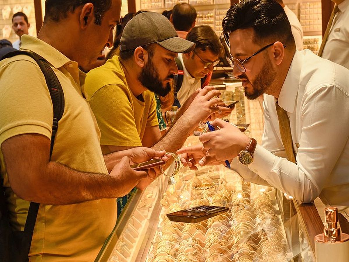 Dubai gold prices drop again, 24K now down Dh41 from April peak