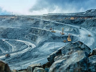 Oman signs exploration, mining deals worth $500 million