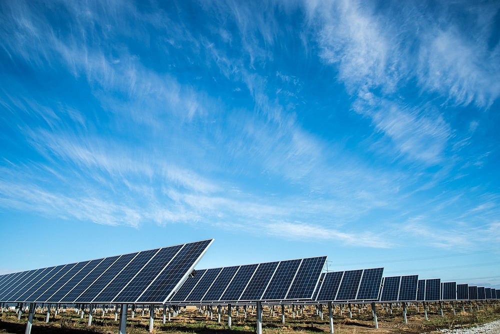Solar powers Middle East electricity show 6