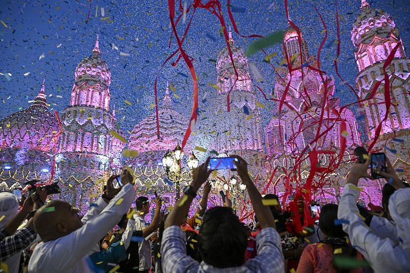 Copy of NAT 231018 GLOBAL VILLAGE ARAMZAN 1 [1]-1697647331053