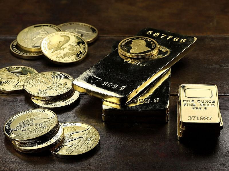 Gold coins, gold bars