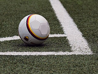 Eye on the ball... whatever be the player's persona, there can be no missing of opportunities.  