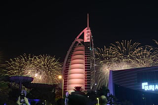 Look: Dazzling fireworks and festivities usher in New Year in UAE
