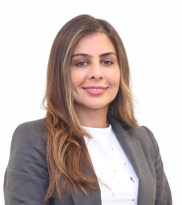 Dr Azizah Almaghyuli,