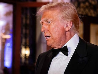 US President Donald Trump hopes India-Pakistan clashes end 'very quickly'