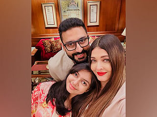 Bollywood couple Abhishek Bachchan and Aishwarya Rai Bachchan and their daughter Aaradhya