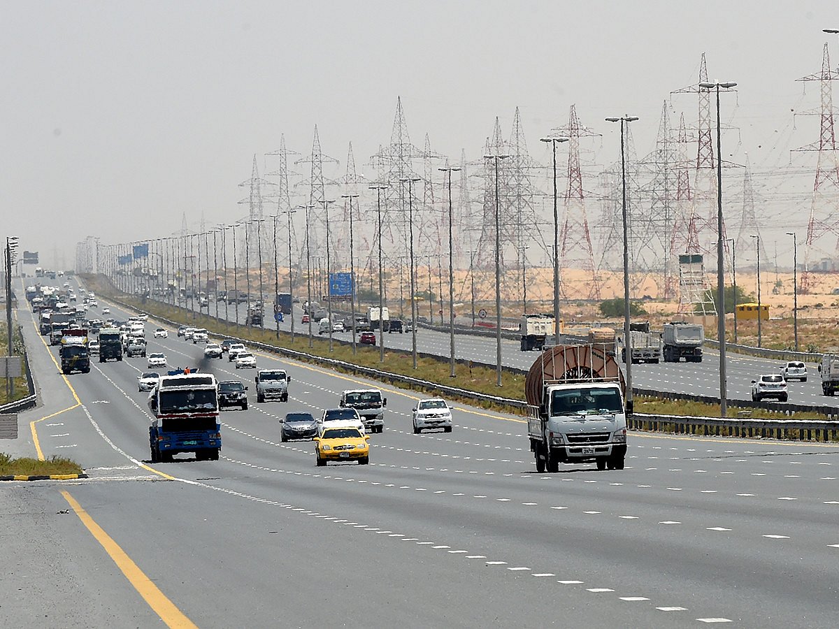 Emirates Road towards Dubai 
Photo Devadasan