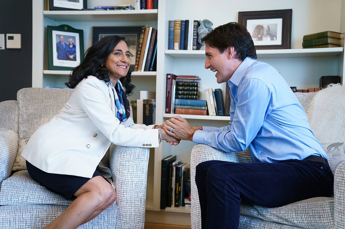 Anita Anand has held various posts in the cabinet of Justin Trudeau. She is currently the transport minister.