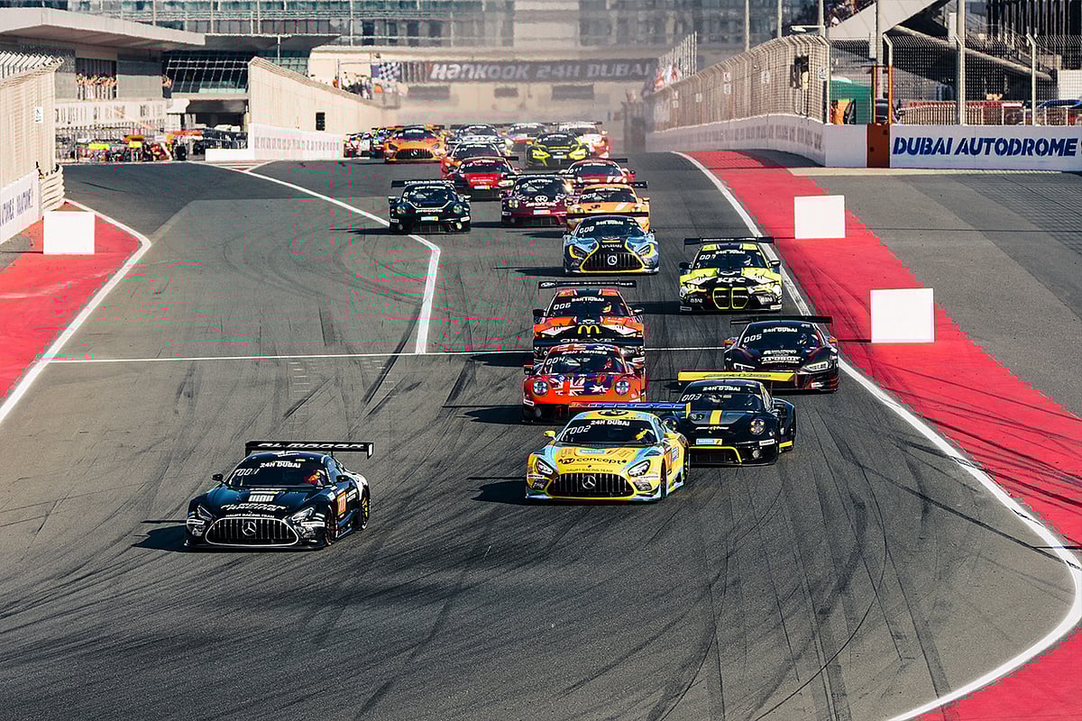 The four UAE teams include Rabdan Motorsport, Dragon Racing, Fulgenzi Racing, and Duel Racing.