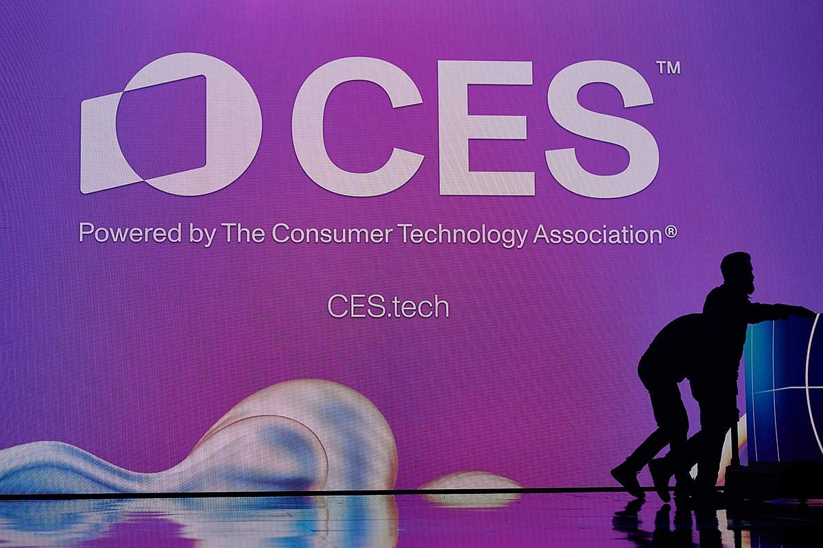 Workers prepare a stage during the 2025 CES event in Las Vegas, Nevada, US, on Tuesday, Jan. 7, 2025