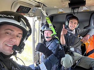 Lost hiker survived by foraging berries in Australia