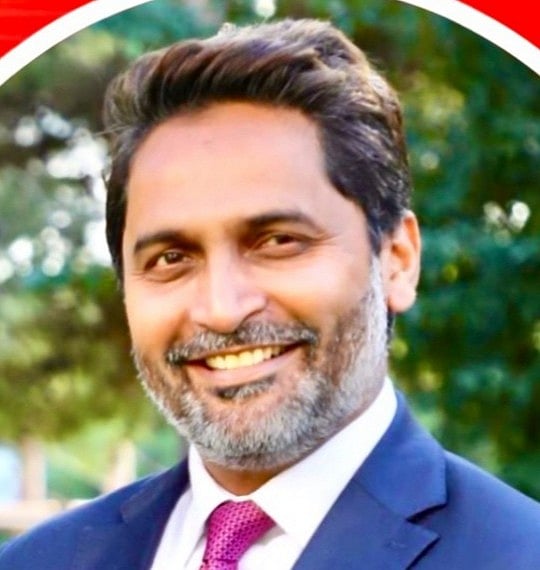 Rosh Manoli of Consolidated Shipping Services Group