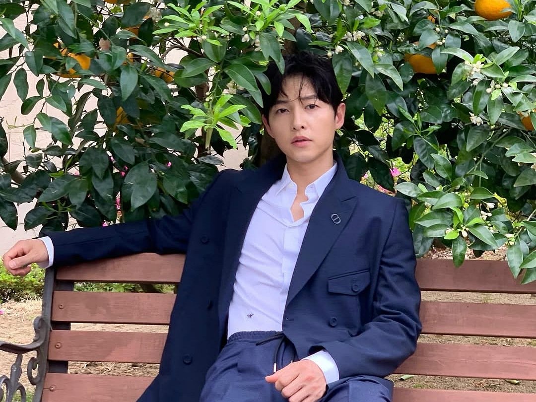 Song Joong-ki remains in public scrutiny, owing to his previous marriage with Song Hye-kyo. 