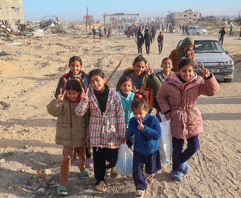 Under the deal, hundreds of Palestinian prisoners will be released from Israeli jails.

