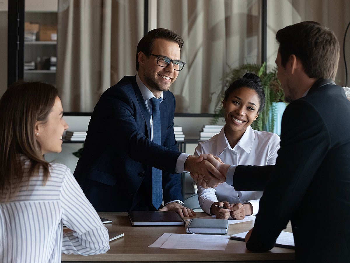 Find out how hiring trends shift during UAE summer months and why jobseekers shouldn’t pause their search despite slower timelines.