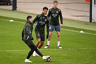 Manchester City sign teenage Brazilian defender Vitor Reis