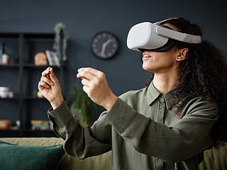 5 best VR headsets in the UAE to transform your entertainment, 2025