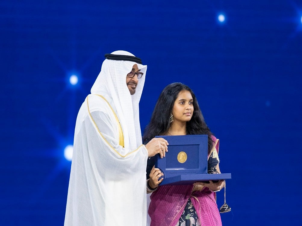 Sheikh Mohamed presents the 2025 Zayed Sustainability Prize for Middle East and Northern Africa Global High Schools, to Monica Akkineni, representing Merryland International School, in Abu Dhabi on January 14