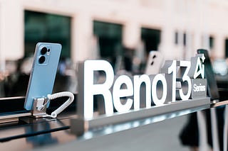 Dive deeper with smarter AI on Oppo Reno13