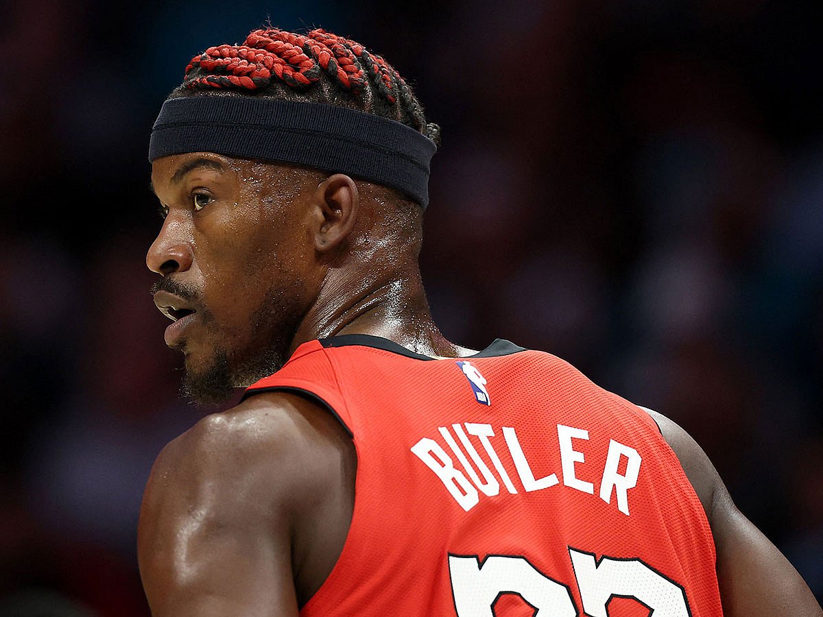 The Miami Heat are finalizing a deal to send Jimmy Butler to the Golden State Warriors.