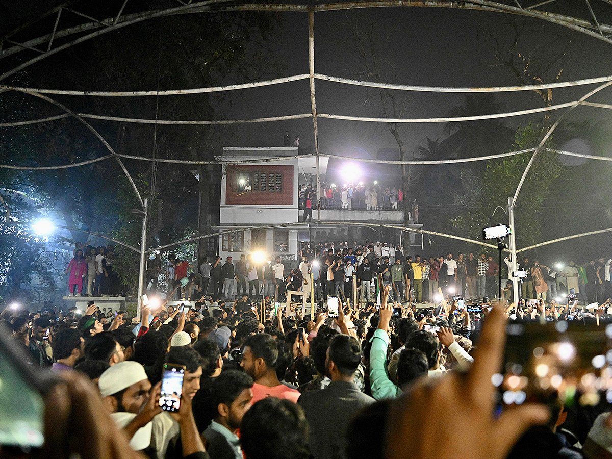 Protesters storm the Bangabandhu Memorial Museum, the former residence of Sheikh Mujibur Rahman father of the former Prime Minister Sheikh Hasina, in Dhaka on February 5, 2025.  