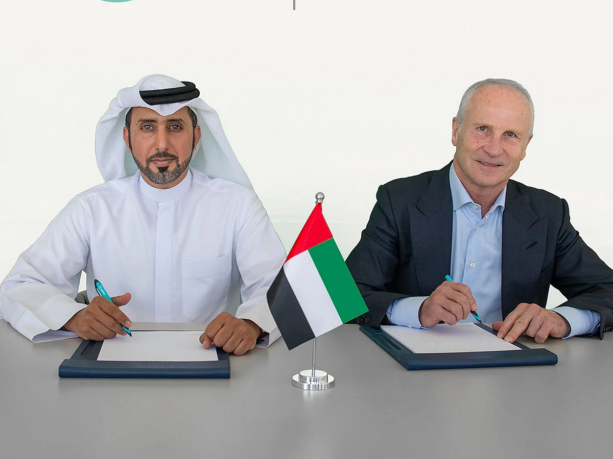 Mohammad Bin Humaidan, Director of Licensing at Meydan Free Zone, signs the new deal with Steve Auckland, co-CEO of Al Nisr Publishing llc.