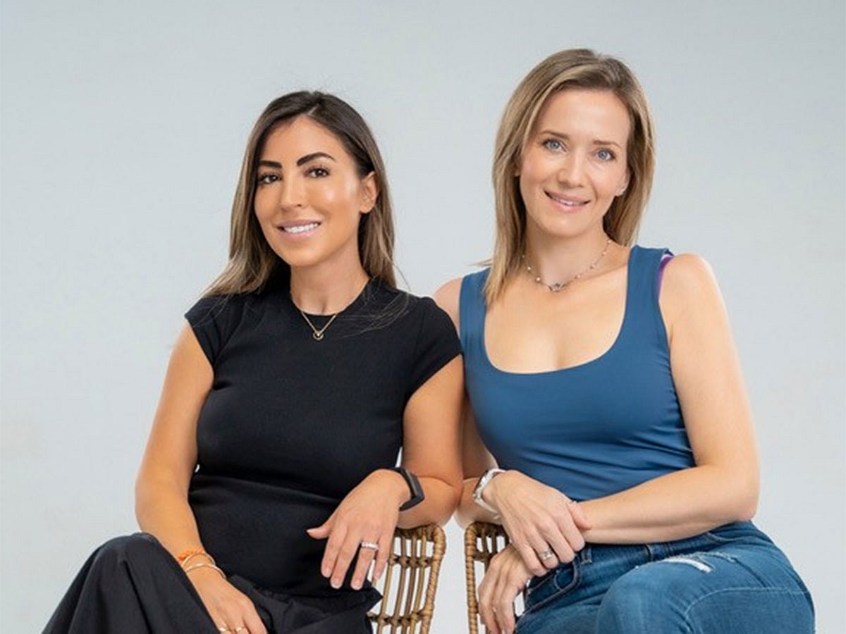 Selma Abdelhamid (left) and Susan Syrek, Dirham Stretcher admins cum supermums turned business owners.