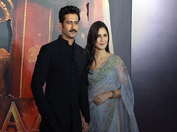Vicky Kaushal essays the role of Chhatrapati Sambhaji Maharaj in the drama, whereas Rashmika Mandanna plays Maharani Yesubai. 

