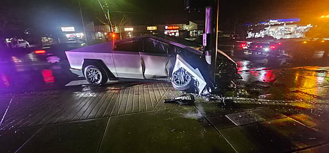 A Tesla Cybertruck had an unfortunate run-in with a pole on February 11 while using Full Self-Driving (FSD) v13 in Reno, Nevada. The high-tech ride failed to merge lanes, bounced off a curb, and went headfirst into the pole. While FSD might be smart, perhaps in 99.99% of instances, it’s not quite pole-proof yet. Fortunately, the driver lived to tell the story.
