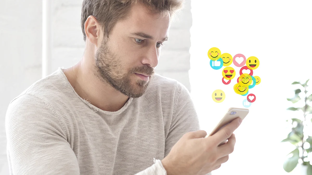 Sending a second message before getting a reply can feel needy, but sometimes it’s completely acceptable, like when confirming plans or following up on something time-sensitive