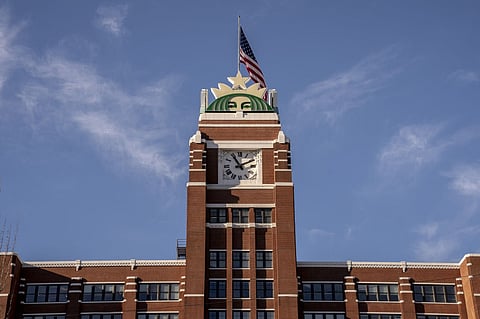 Starbucks's store repositioning and improved tech are expected to boost US sales in 2023. 