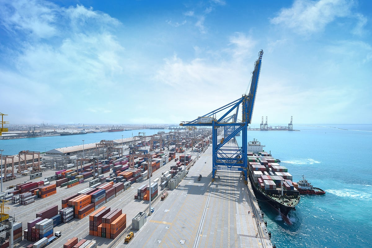 The upgraded South Container Terminal in Jeddah can simultaneously handle up to 5 ultra large vessels.