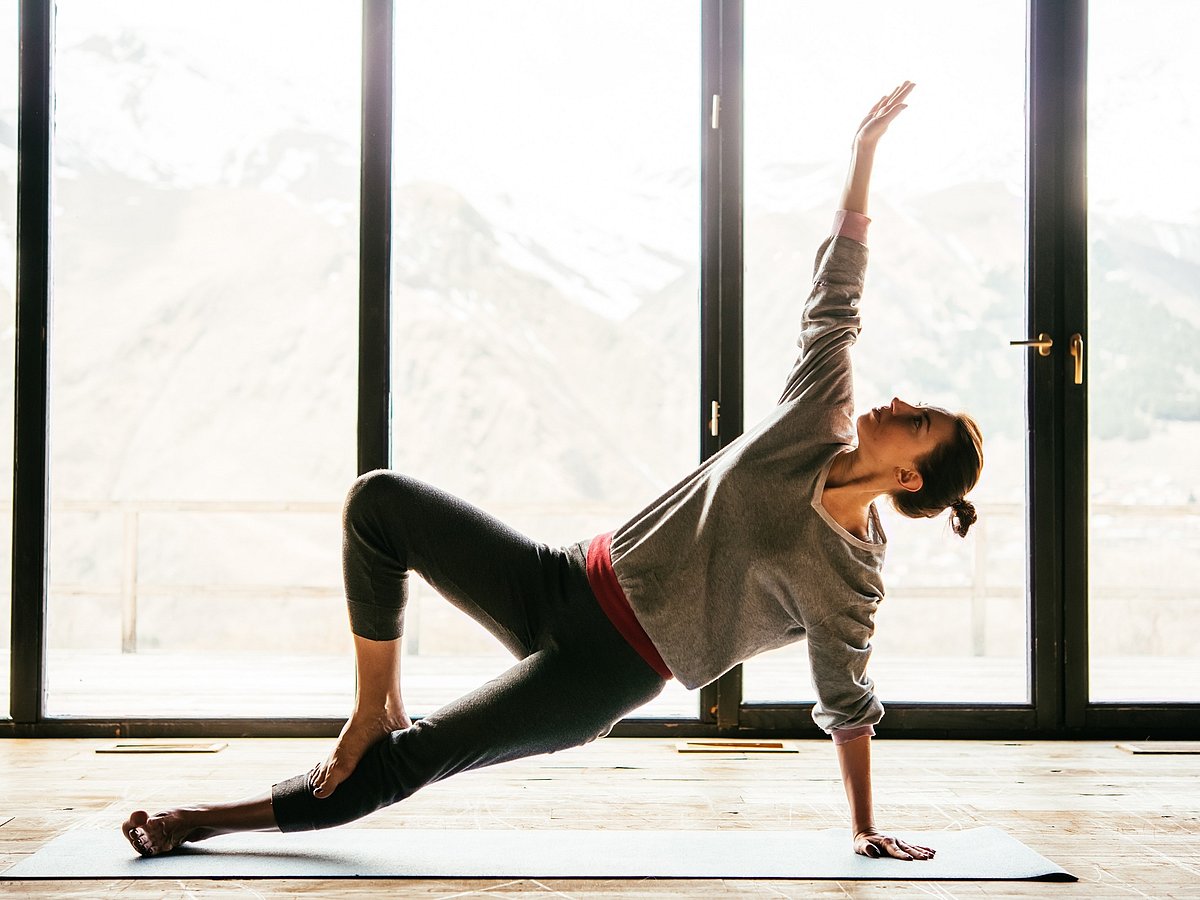 When it comes to building strength, yoga is particularly effective, especially when it combines balanced postures with weight-bearing moments. 