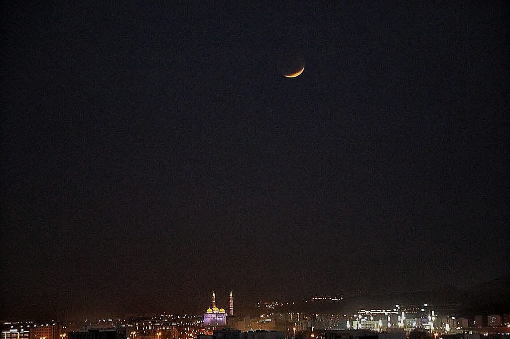 The total eclipse will begin at 10:26am and conclude at 11:31am.