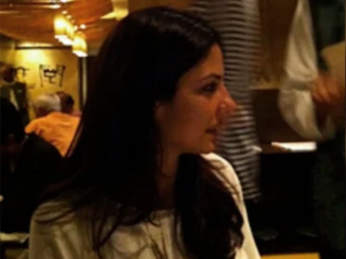 During an informal meet and greet with journalists Aamir introduced his 'partner,' Gauri, revealing her as his girlfriend.