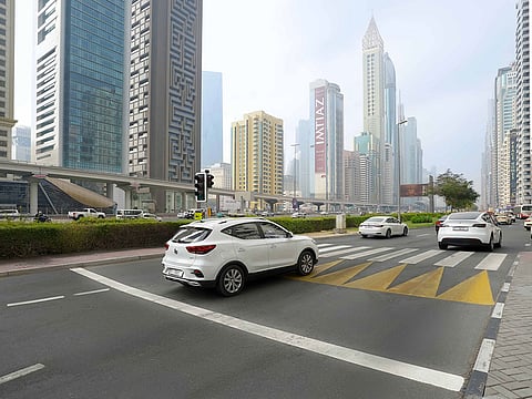 RTA has completed the expansion of the service road adjacent to Financial Centre Metro Station in the Abu Dhabi-bound direction, increasing the number of lanes from three to four.