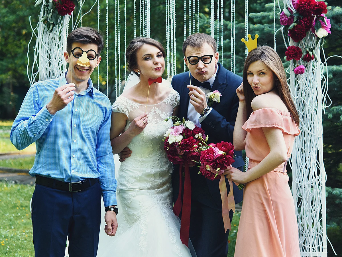 You can dress, dine and dance without breaking wedding guest etiquette.