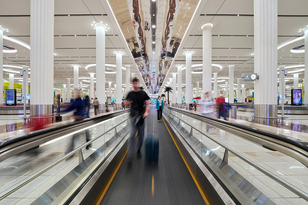 Daily total traffic is set to average 276,000 passengers during the peak holiday period.
