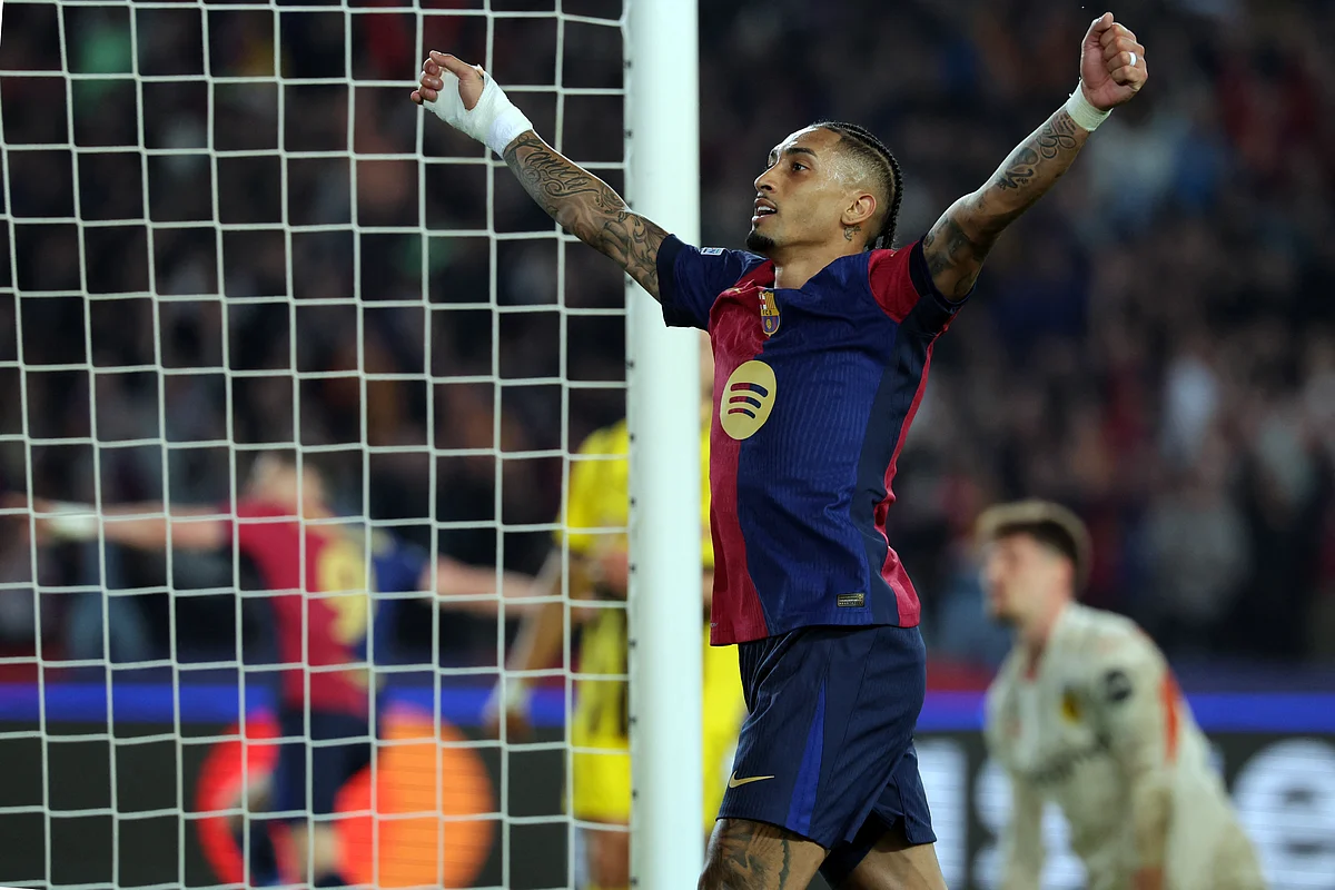 Raphinha celebrates against Borussia Dortmund
