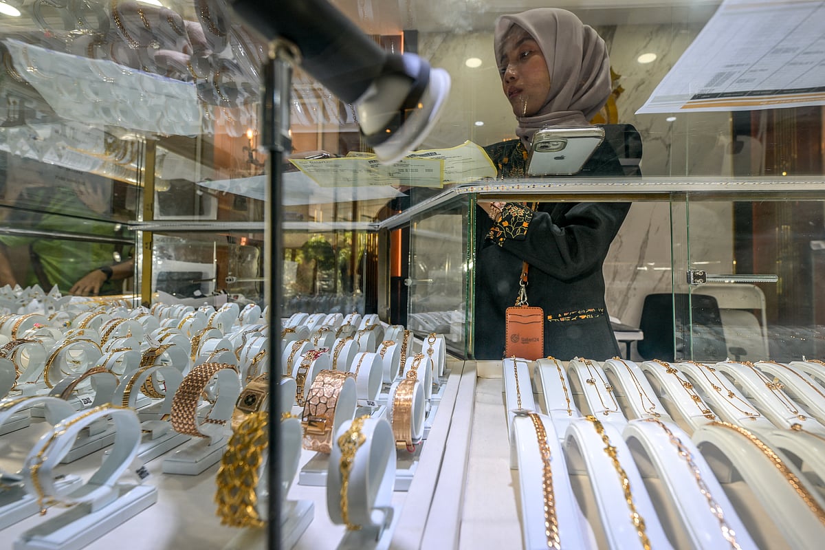 Over the first nine days of December, Dubai’s retail gold prices have seen minimal movement.