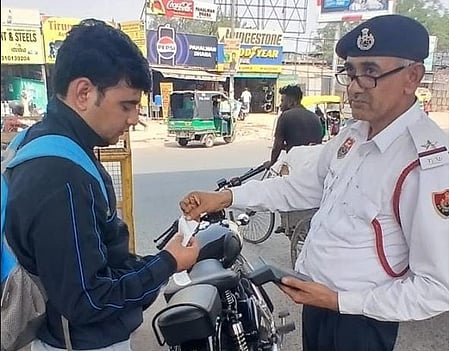 Many drivers follow traffic rules only when law enforcement is present, indicating that fear rather than habit drives compliance.