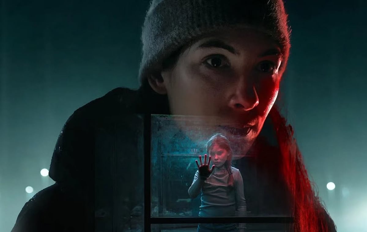 A still from the dark and twisted thriller Glass Dome on Netflix 
