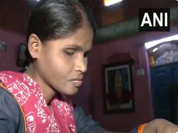Born visually impaired and abandoned at birth, Mala was rescued and raised in a rehabilitation centre in Amravati. 
