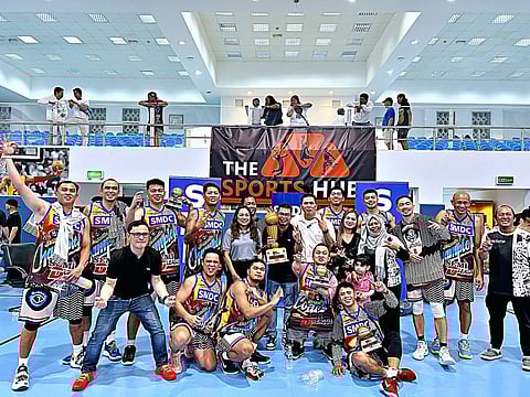 Eyejamp, D-League Season 5 Champion celebrate their win at The Sports Hub in Abu Dhabi.