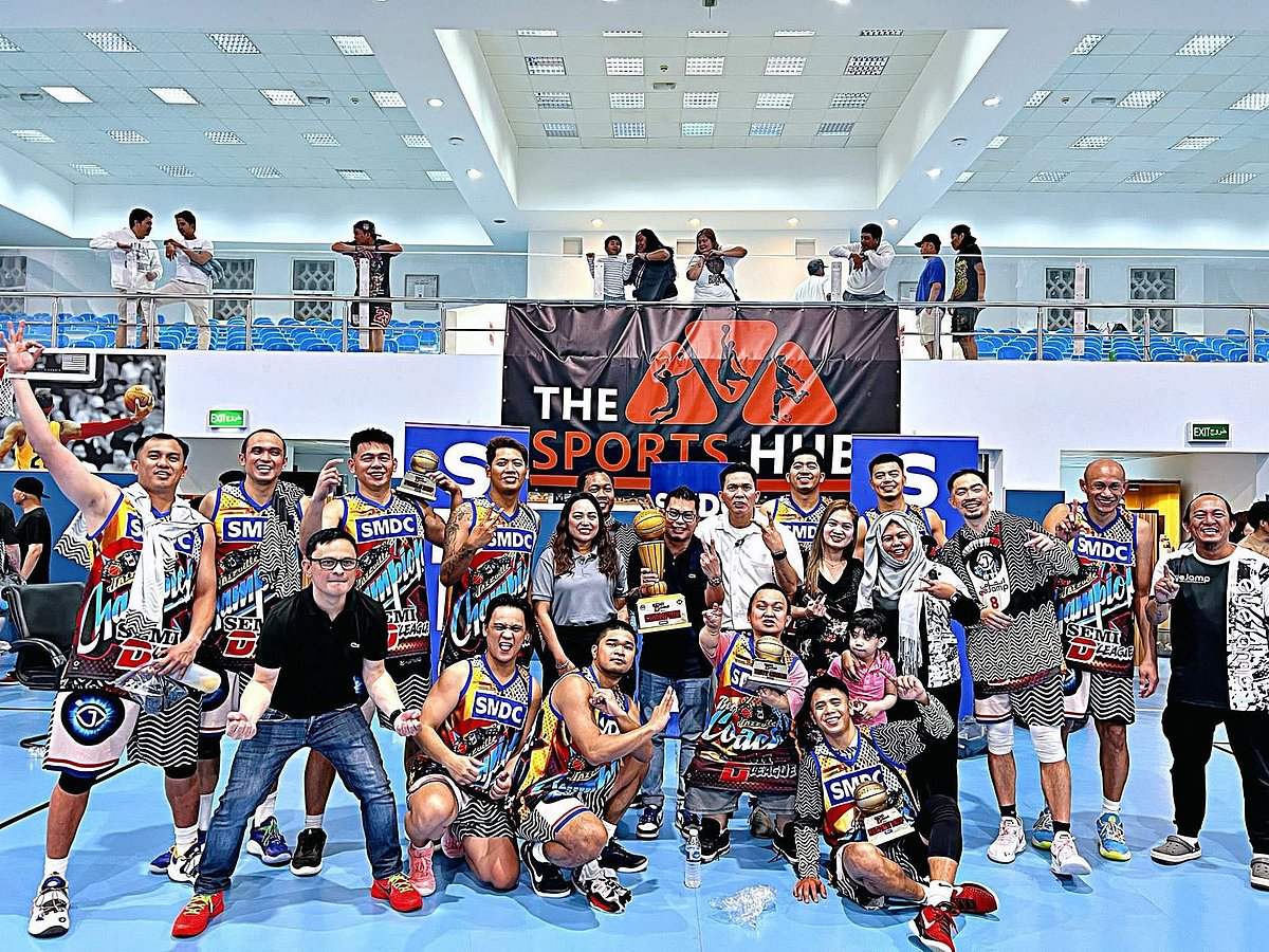 Eyejamp, D-League Season 5 Champion celebrate their win at The Sports Hub in Abu Dhabi.