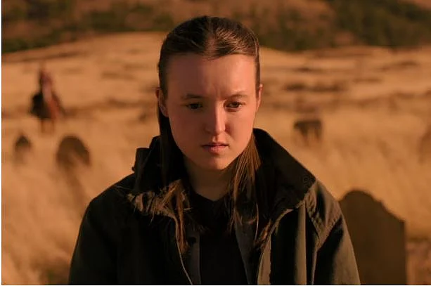 Bella Ramsey plays the role of Ellie in the series, The Last of Us. Fans have praised her powerful and emotional acting in the latest episode.